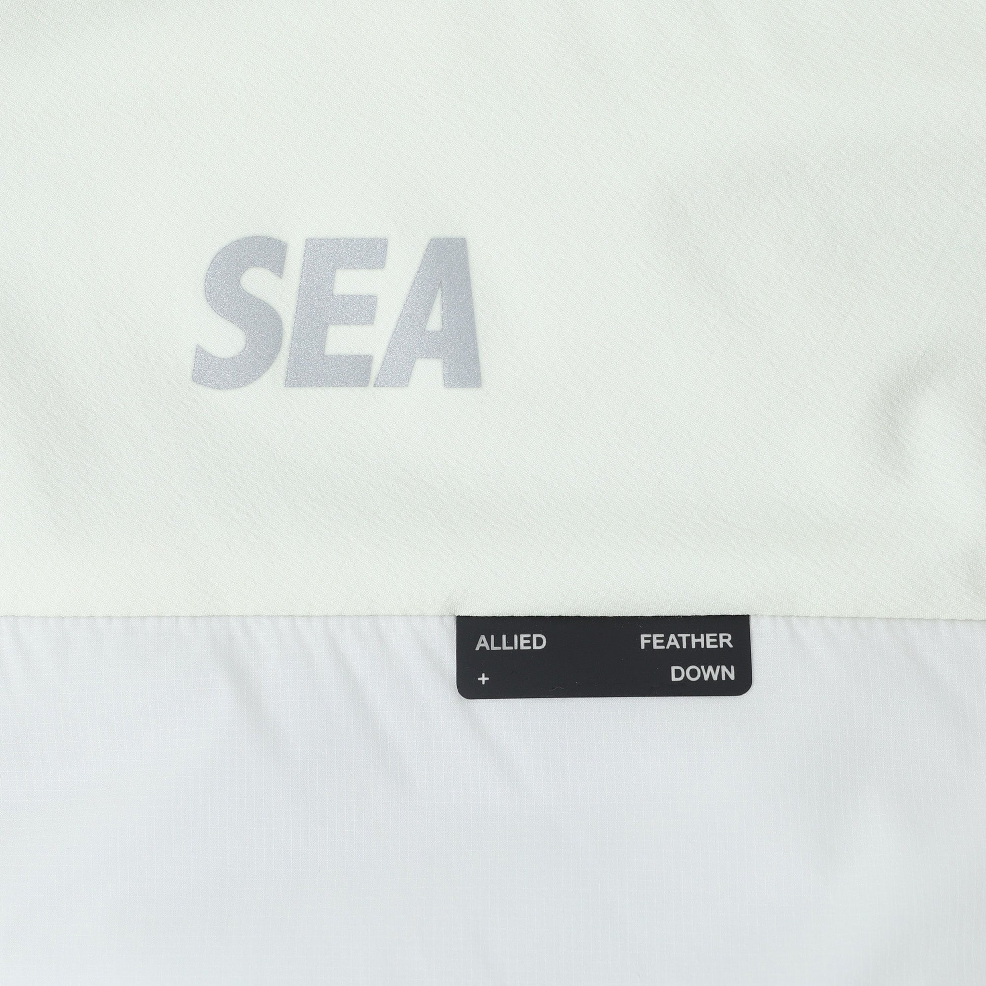 【WIND AND SEA collaboration】 SNOWFIELD BULKY DOWN JACKET