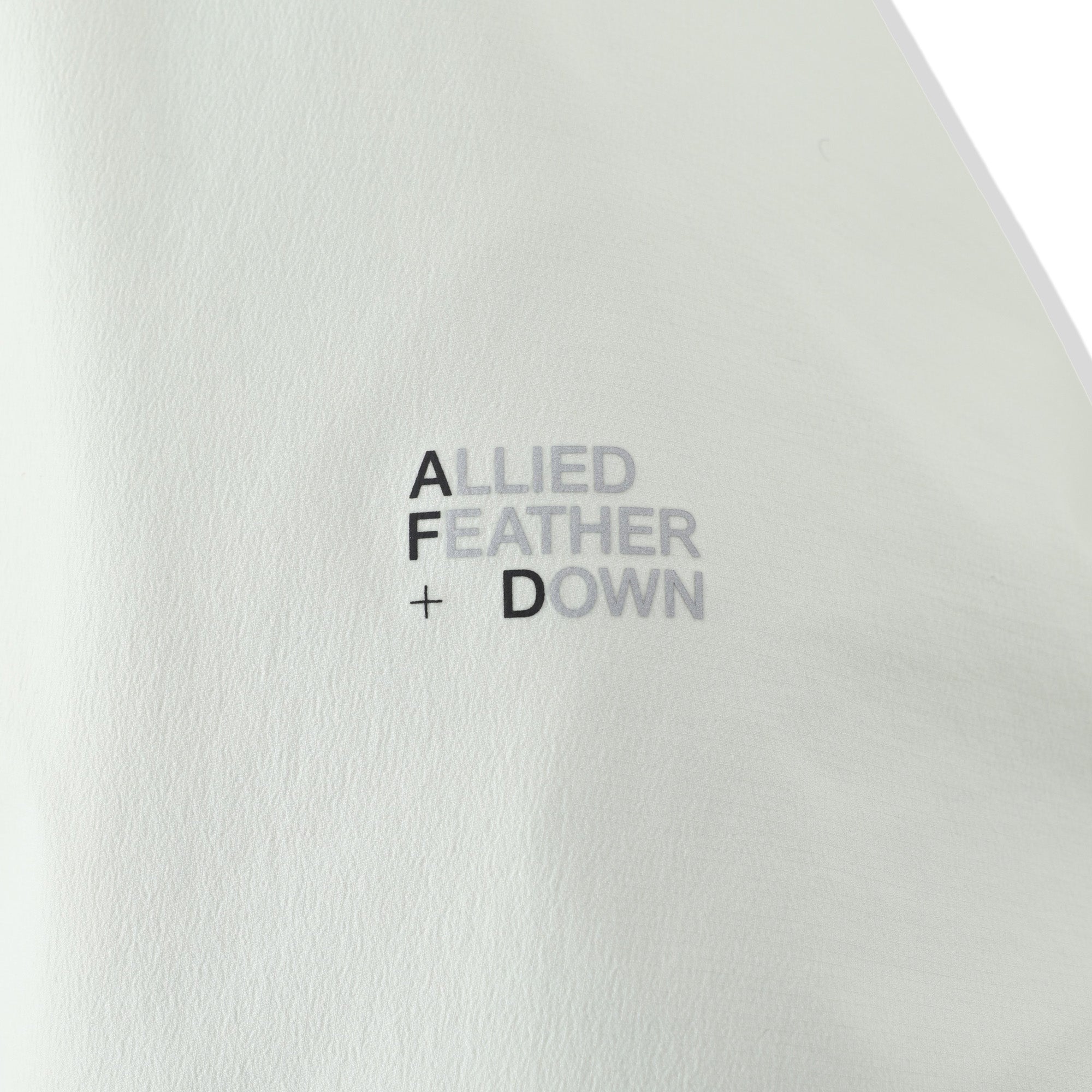 【WIND AND SEA collaboration】 SNOWFIELD BULKY DOWN JACKET