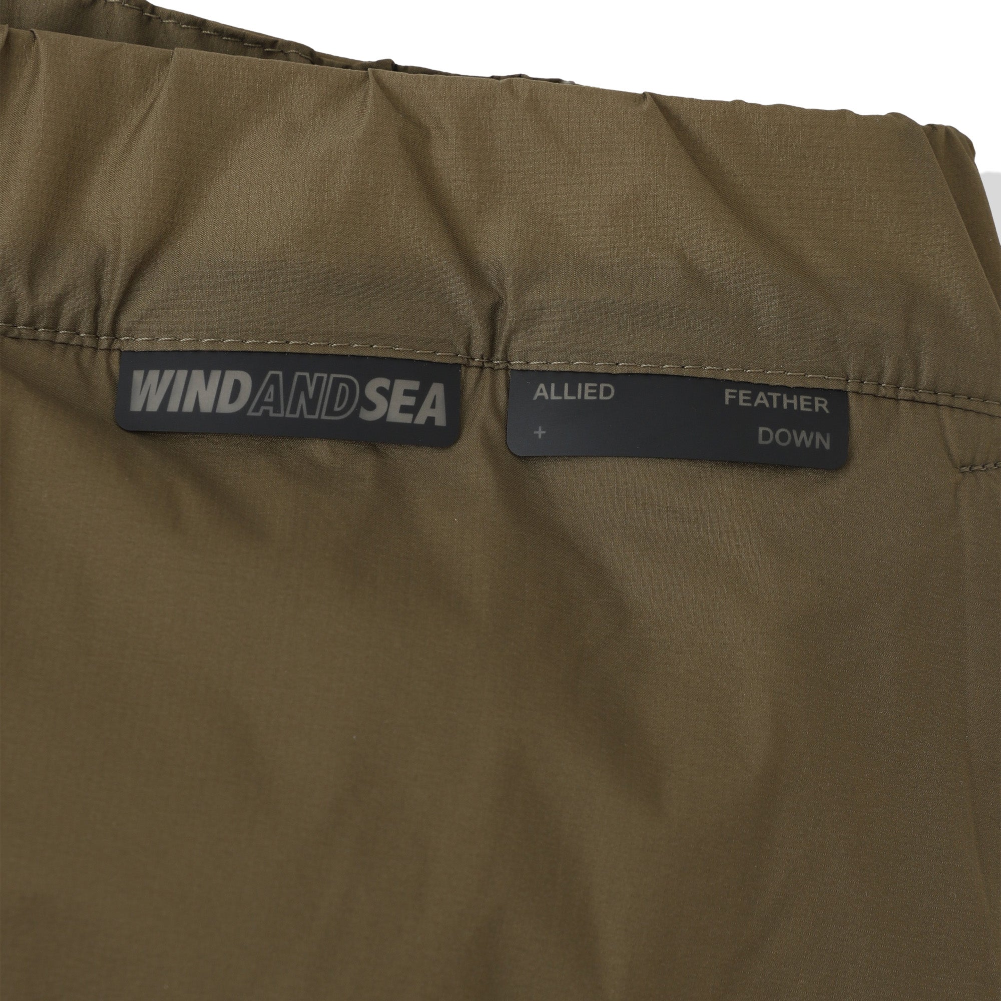 WIND AND SEA collaboration】 LOUNGE DOWN PANTS